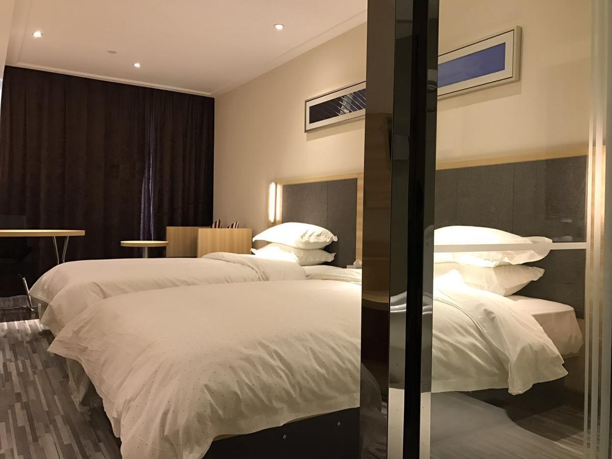 See U Select Hotel Ухань Экстерьер фото